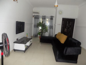 Unique 1BEDROOM Shortlet Stadium Rd with 24hrs light-FREE WIFI -N60,000